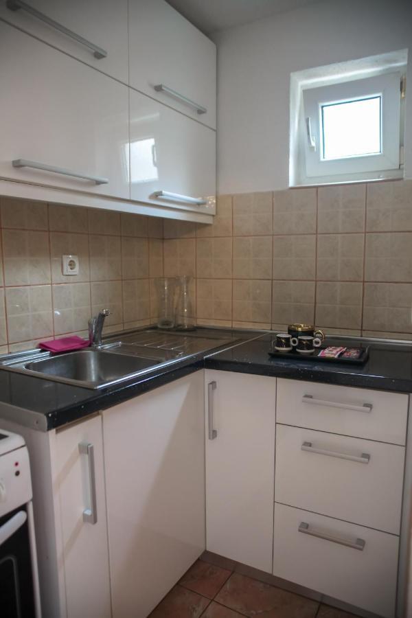 Apartment Una โมสตาร์ ภายนอก รูปภาพ
